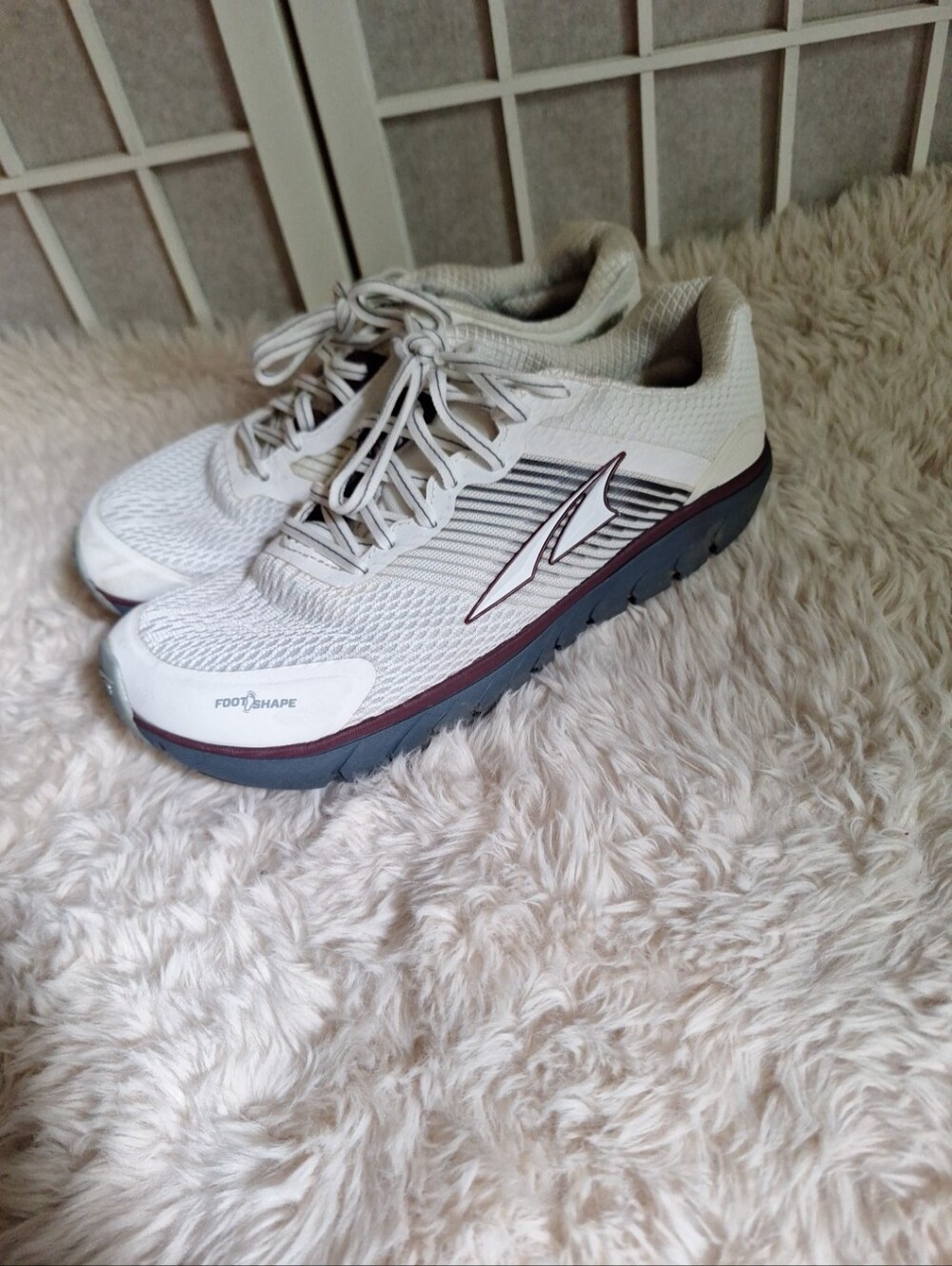 Altra Womens  Athletic Running Shoes Size 8.5